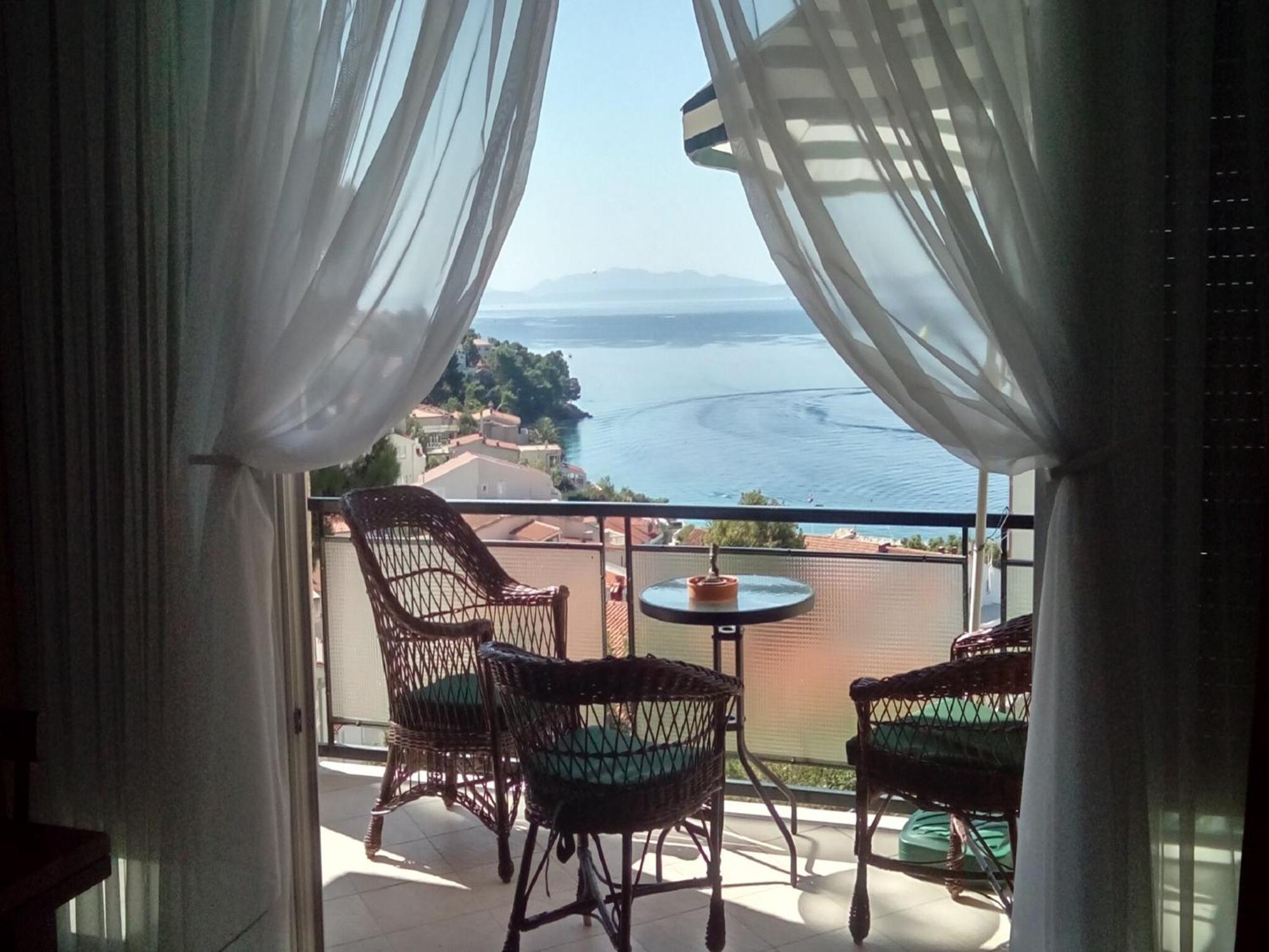 Cozy Apartment With A Balcony And A Sea View ブレラ エクステリア 写真